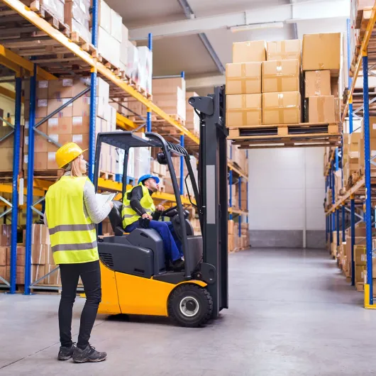 Forklift driver warehouse looking for work